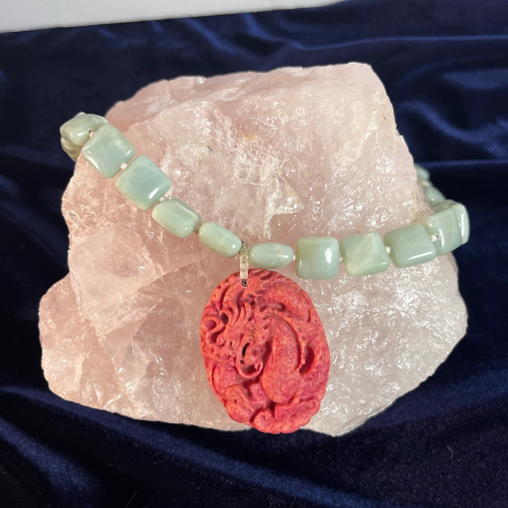 Green Stone Beaded Necklace W Carved Red Pendant Silver Tone Clasp 175 65$